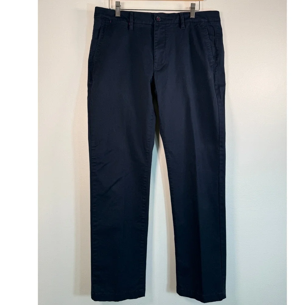 UNTUCKit Chinos Mens 34x32 St. Clair Relaxed Fit Navy Blue Stretch OfficeEUC